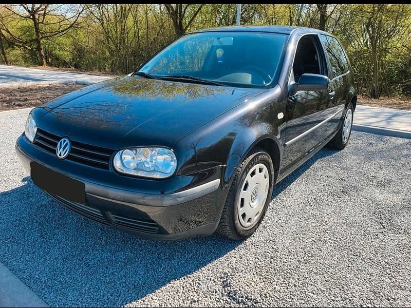 Schwarz Gebraucht 2001 VW Golf IV Kombi | 999 € (Fairer Preis) - Bild 1/4