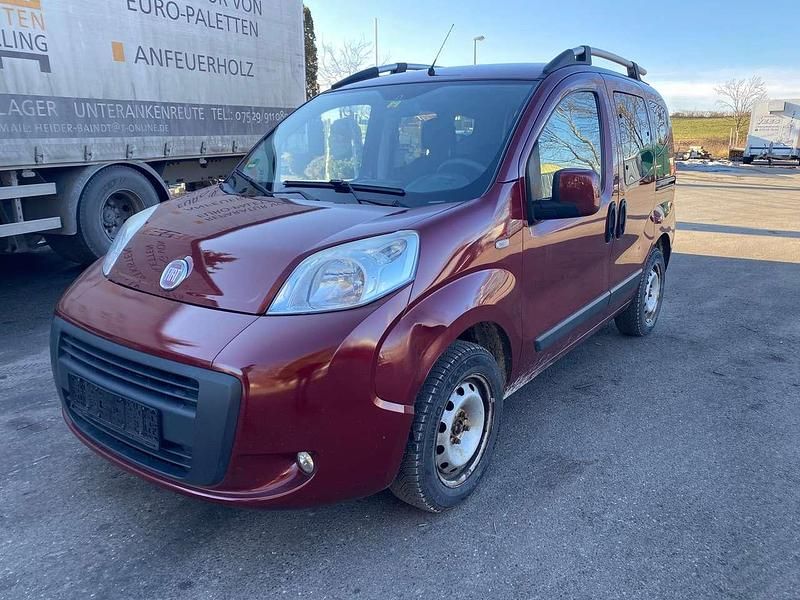 Gebraucht Fiat Qubo Dynamic 77 PS (56 kW) 2012 Braun Van / Kleinbus