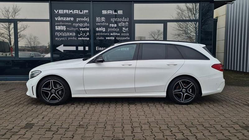 Gebraucht Mercedes C200 AMG line 184 PS (135 kW) 2020 Weiß Limousine