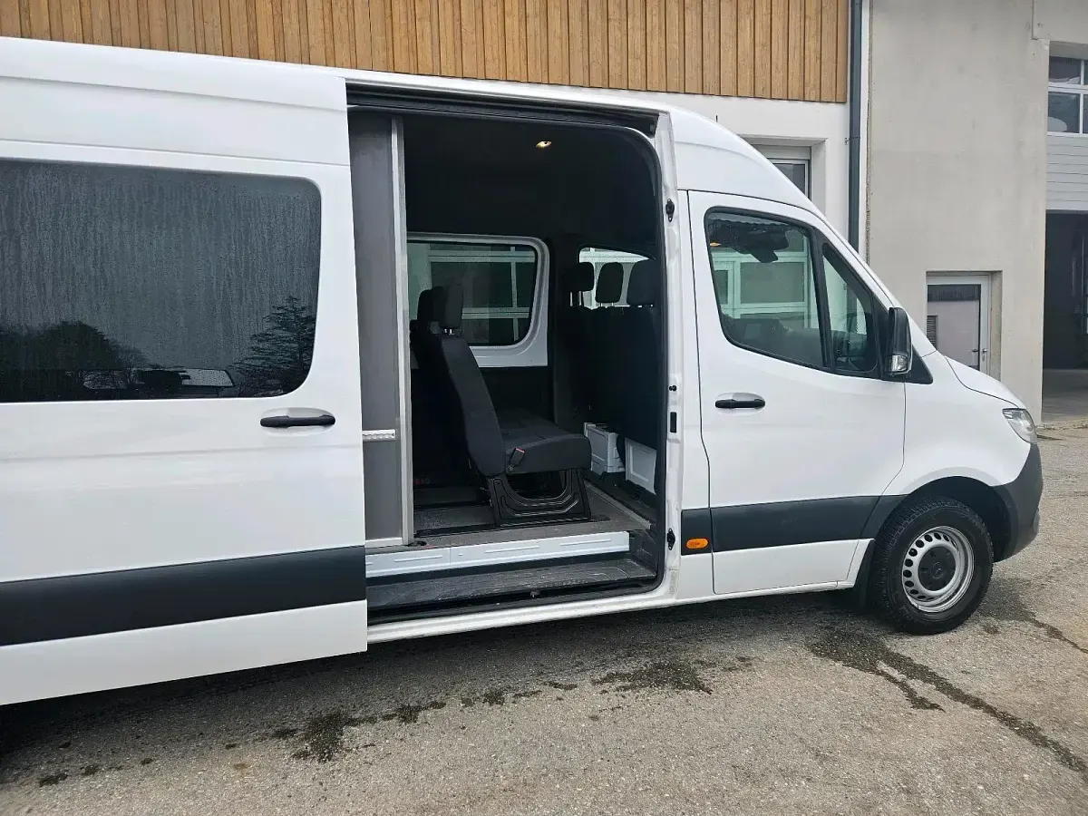 Gebraucht Mercedes Sprinter 170 PS (125 kW) 2023 Van