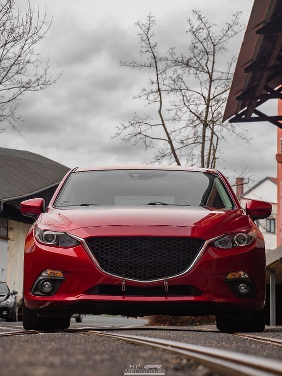 Gebraucht Mazda 3 Center-Line 120 PS (88 kW) 2014 Rot Limousine