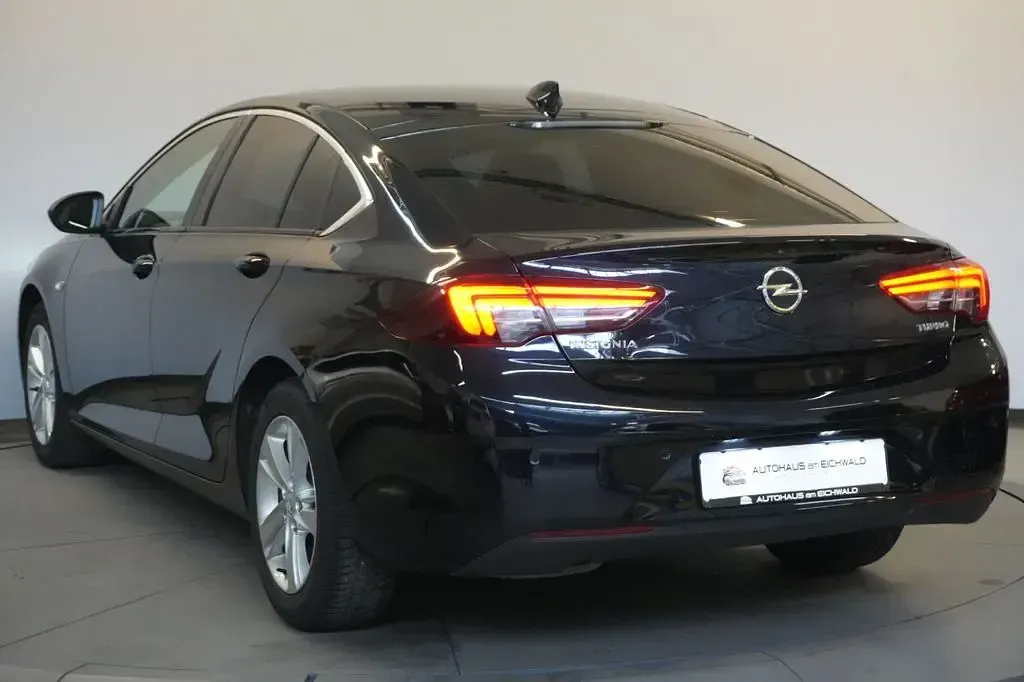 Gebraucht Opel Insignia Innovation 165 PS (121 kW) 2018 Blau Limousine