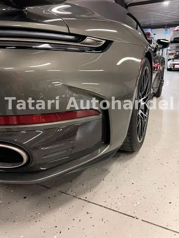 Neu Porsche 992 711 PS (522 kW) 2026 Grün Cabrio