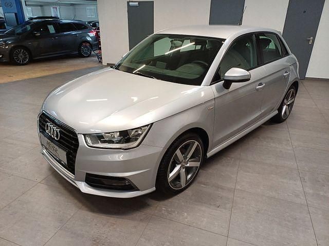 Silber Gebraucht 2016 Audi A1 Sportback Basis Kleinwagen | 11.950 € (Fairer Preis) - Bild 1/3