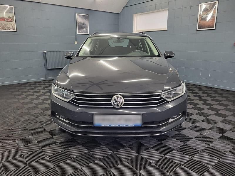 Gebraucht VW Passat 150 PS (110 kW) 2015 Grau Kombi