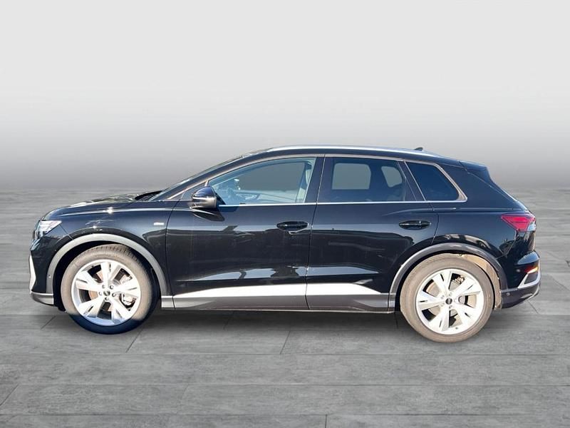 Gebraucht Audi Q4 e-tron S-Line 150 kW (204 PS) 2023 Mythosschwarz metallic SUV