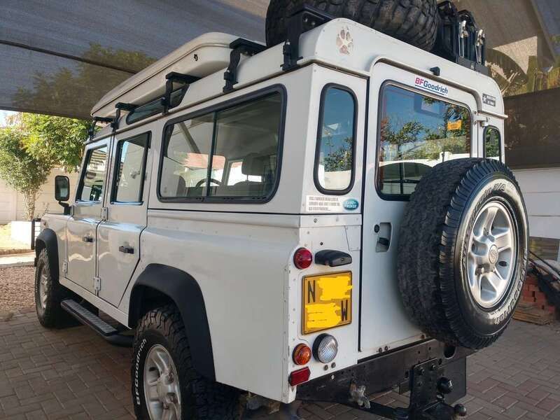 Weiß Gebraucht 2002 Land Rover Defender SUV | 20.000 € - Bild 1/4