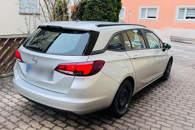 Gebraucht Opel Astra 105 PS (77 kW) 2022 Grau Kombi