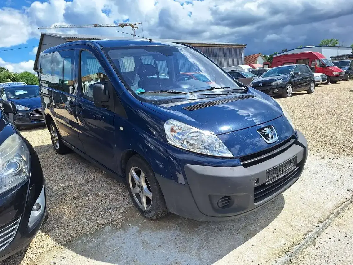 Gebraucht Peugeot Expert 136 PS (100 kW) 2008 Farbe blau imperial/ckende l Van