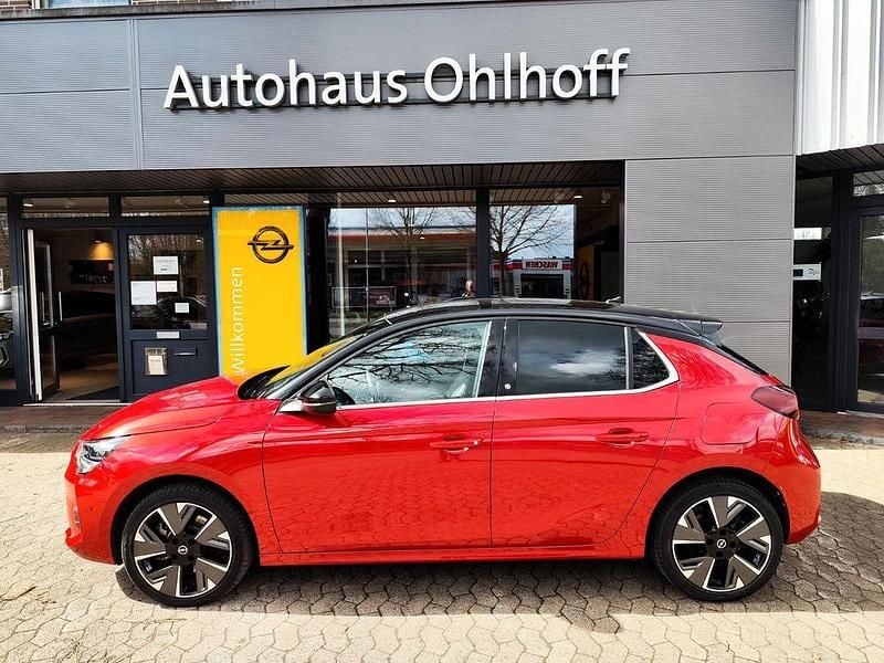 Gebraucht Opel Corsa-e Ultimate 100 kW (136 PS) 2022 Rot Kleinwagen