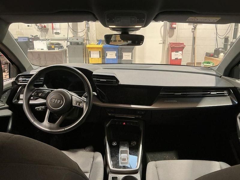 Gebraucht Audi A3 Advanced Plus 200 PS (147 kW) 2023 Brillantschwarz Limousine