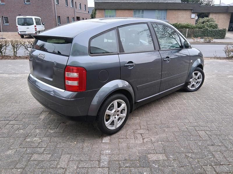 Second-hand Audi A2 105 CP (77 kW) 2004 Gri Hatchback