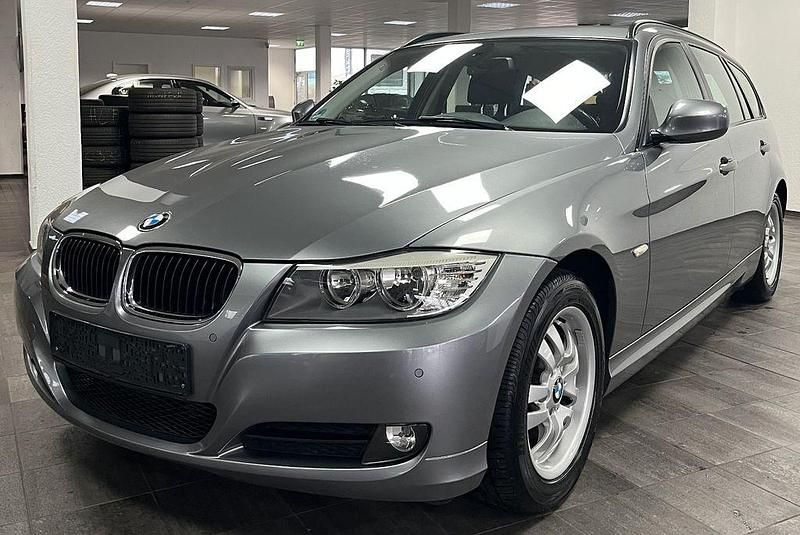 Gebraucht BMW 316 Sport Line 116 PS (85 kW) 2010 Grau Kombi