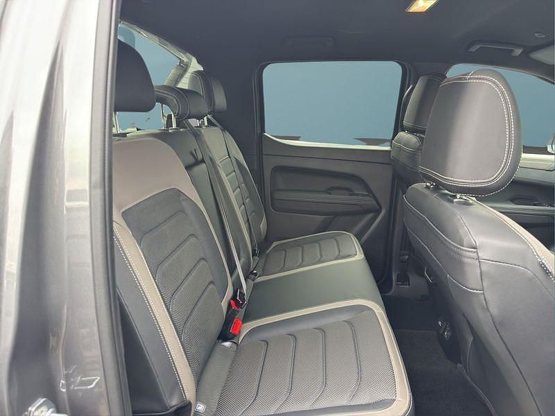 Neu VW Amarok 241 PS (177 kW) 2026 Schwarz Abholung