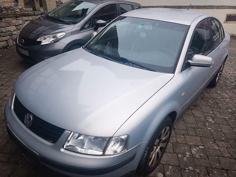 Gebraucht VW Passat Highline 150 PS (110 kW) 2000 Silber Limousine