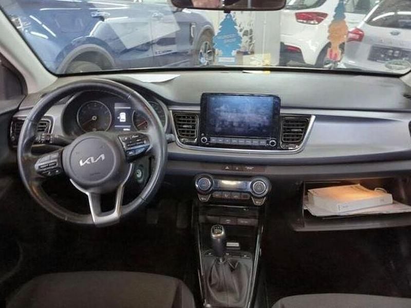Gebraucht Kia Rio Vision 230 PS (169 kW) 2022 Clear white Limousine