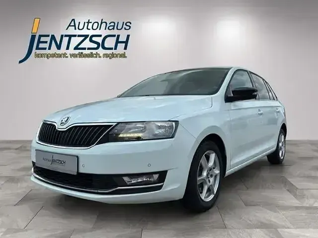 Gebraucht Skoda Rapid Style 125 PS (91 kW) 2018 Weiß Kleinwagen