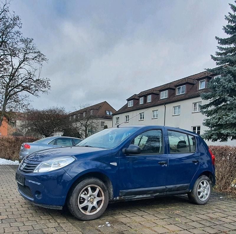 Gebraucht Dacia Sandero 75 PS (55 kW) 2009 Blau Kleinwagen