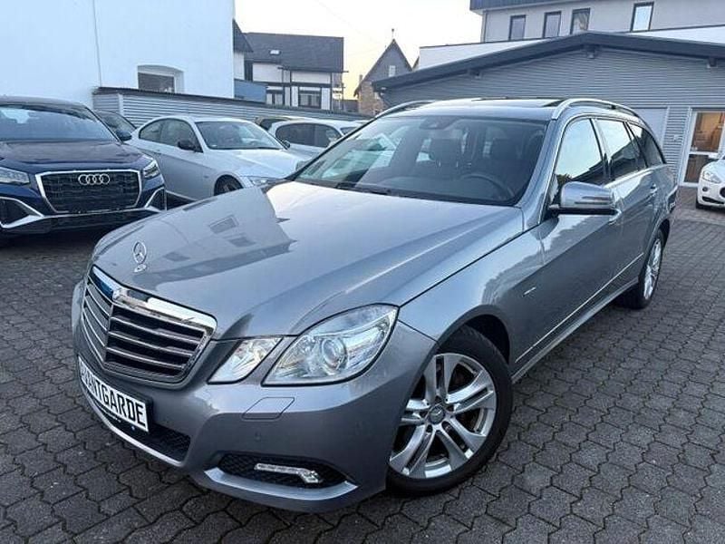 Gebraucht Mercedes E250 Avantgarde 204 PS (150 kW) 2011 Silber Limousine