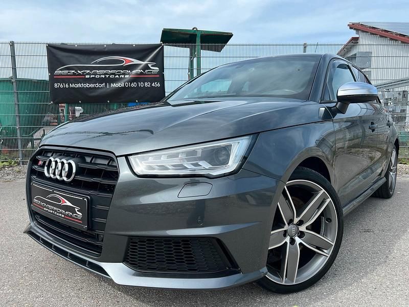 Grau Gebraucht 2017 Audi S1 Sportback Performance Kleinwagen | 12.490 € (Fairer Preis) - Bild 1/4
