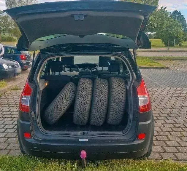Gebraucht Renault Scenic E-Tech 113 PS (83 kW) 2007 Schwarz Limousine