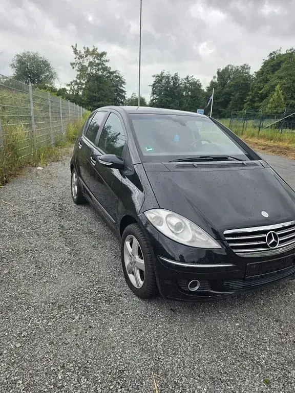 Gebraucht Mercedes A150 Classic 95 PS (69 kW) 2005 Schwarz Van / Kleinbus