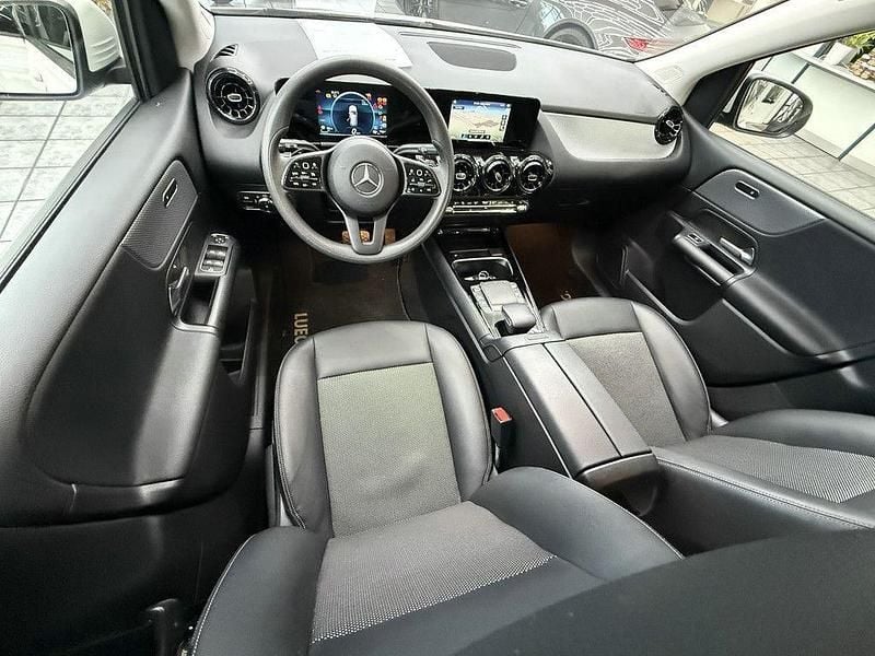 Gebraucht Mercedes E250 160 PS (117 kW) 2021 Weiß Limousine