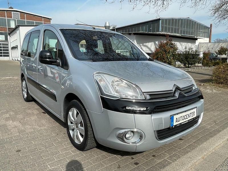 Grau Gebraucht 2013 Citroën Berlingo SELECTION Van / Kleinbus | 5.490 € (Superpreis) - Bild 1/4