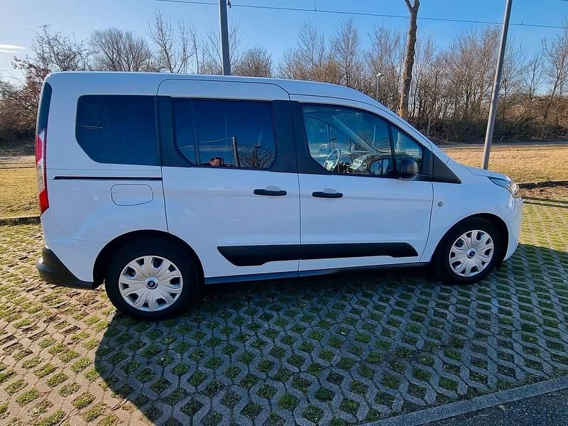 Gebraucht Ford Transit 101 PS (74 kW) 2018 Weiß Kombi
