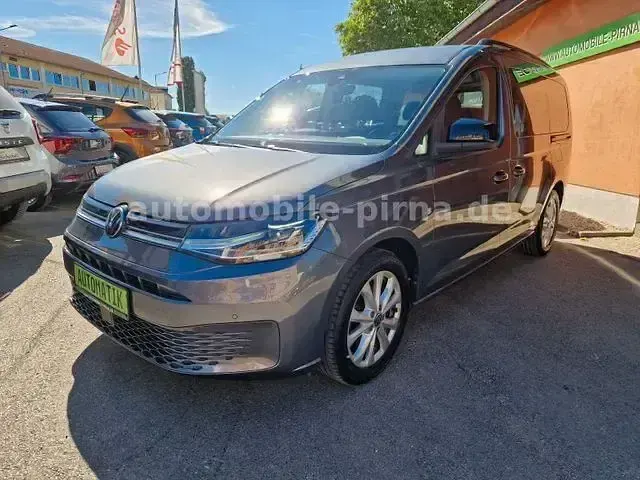 Gebraucht VW Caddy Maxi Life 122 PS (89 kW) 2022 Grau Van / Kleinbus