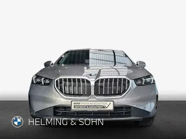Gebraucht BMW 540 Comfort Edition 286 PS (210 kW) 2025 Grau Limousine