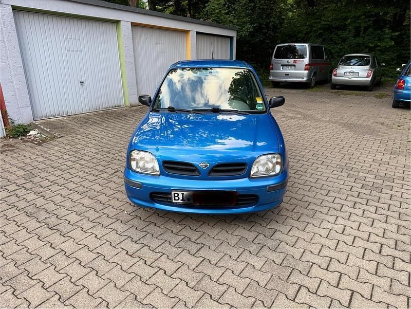 Blau Gebraucht 2000 Nissan Micra Kleinwagen | 999 € (Fairer Preis) - Bild 1/4