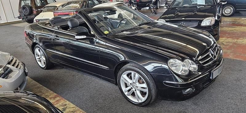 Schwarz Gebraucht 2009 Mercedes CLK280 Avantgarde Cabrio | 16.000 € (Fairer Preis) - Bild 1/4