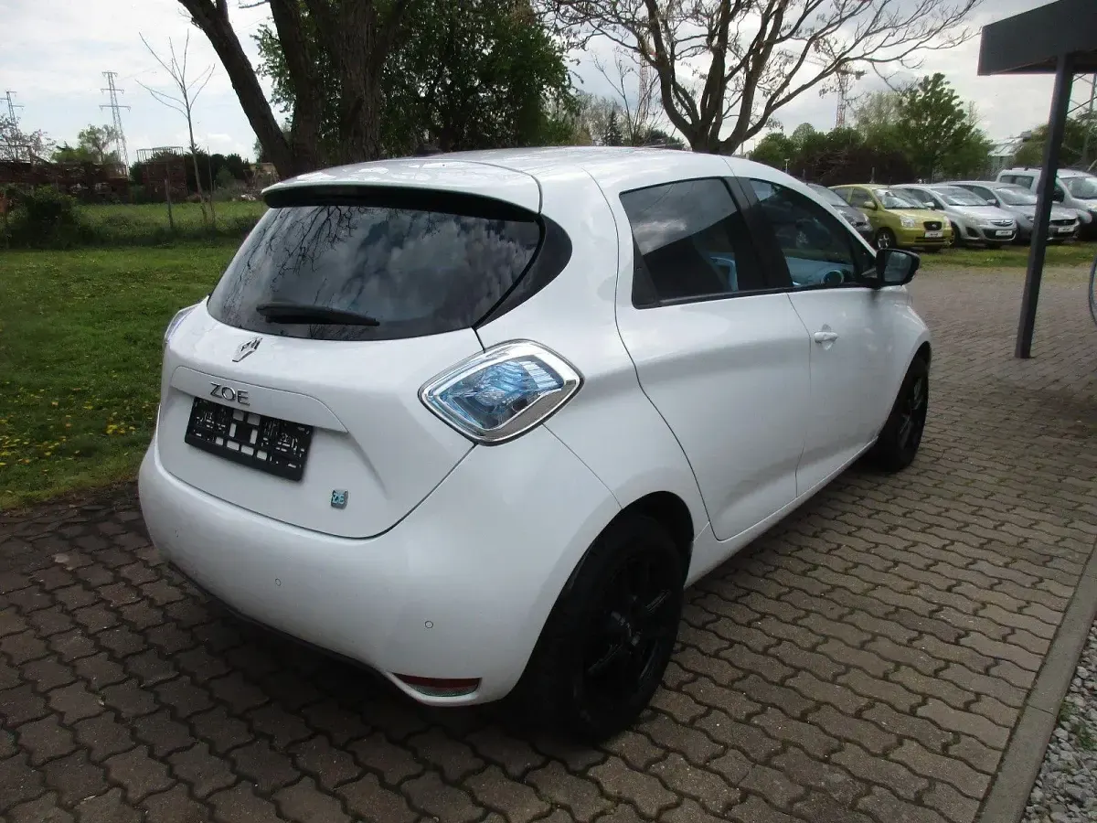 Gebraucht Renault Zoe 42 kW (58 PS) 2013 Weiß Kleinwagen