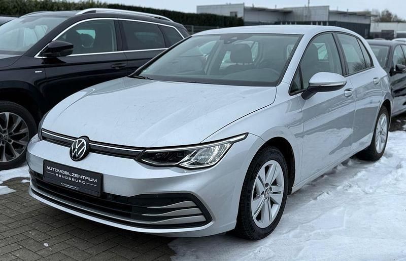 Gebraucht VW Golf VIII Life 116 PS (85 kW) 2023 Silber Limousine