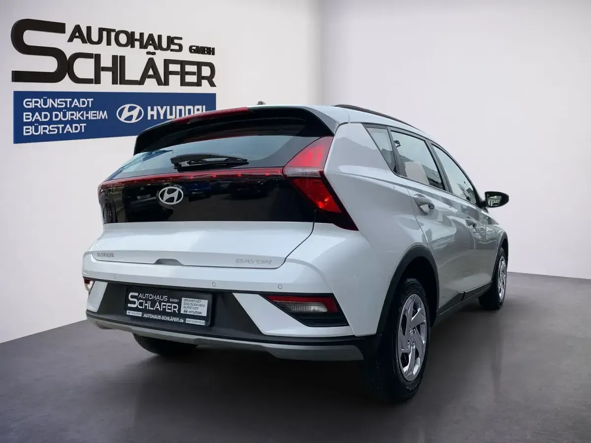 Gebraucht Hyundai Bayon Select 101 PS (74 kW) 2025 Atlas white / sol SUV