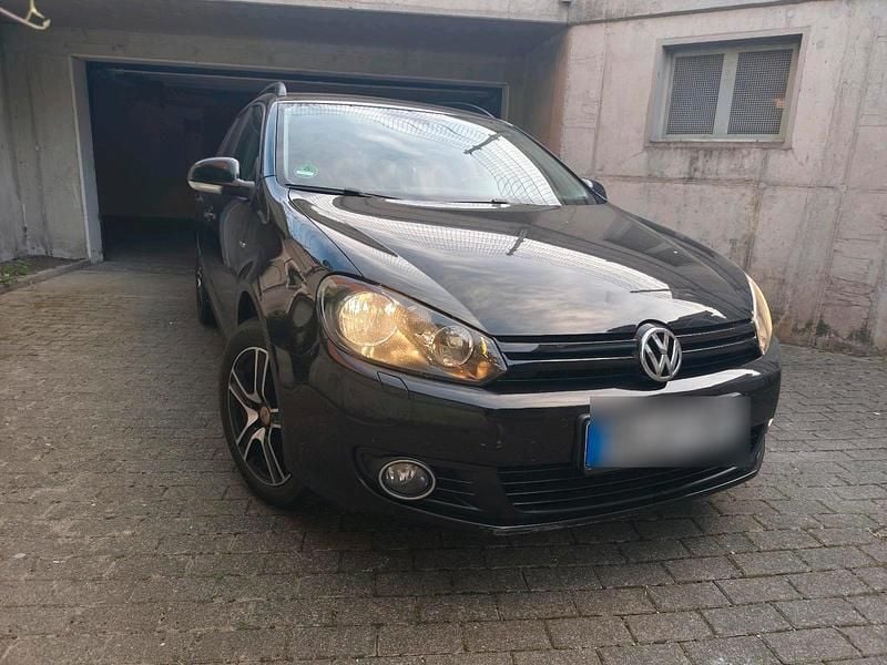 Schwarz Gebraucht 2013 VW Golf VII Match Kombi | 8.599 € (Guter Preis) - Bild 1/4