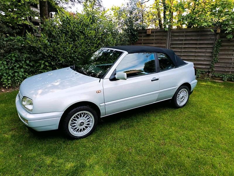 Gebraucht VW Golf Cabriolet Karmann 75 PS (55 kW) 1997 Silber Cabrio