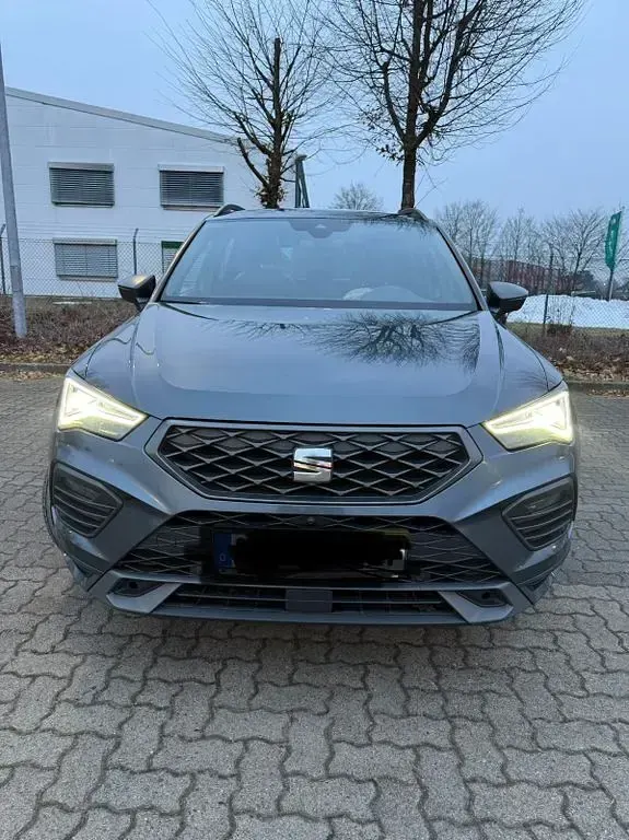 Gebraucht Seat Ateca 4Drive 150 PS (110 kW) 2020 Grau SUV