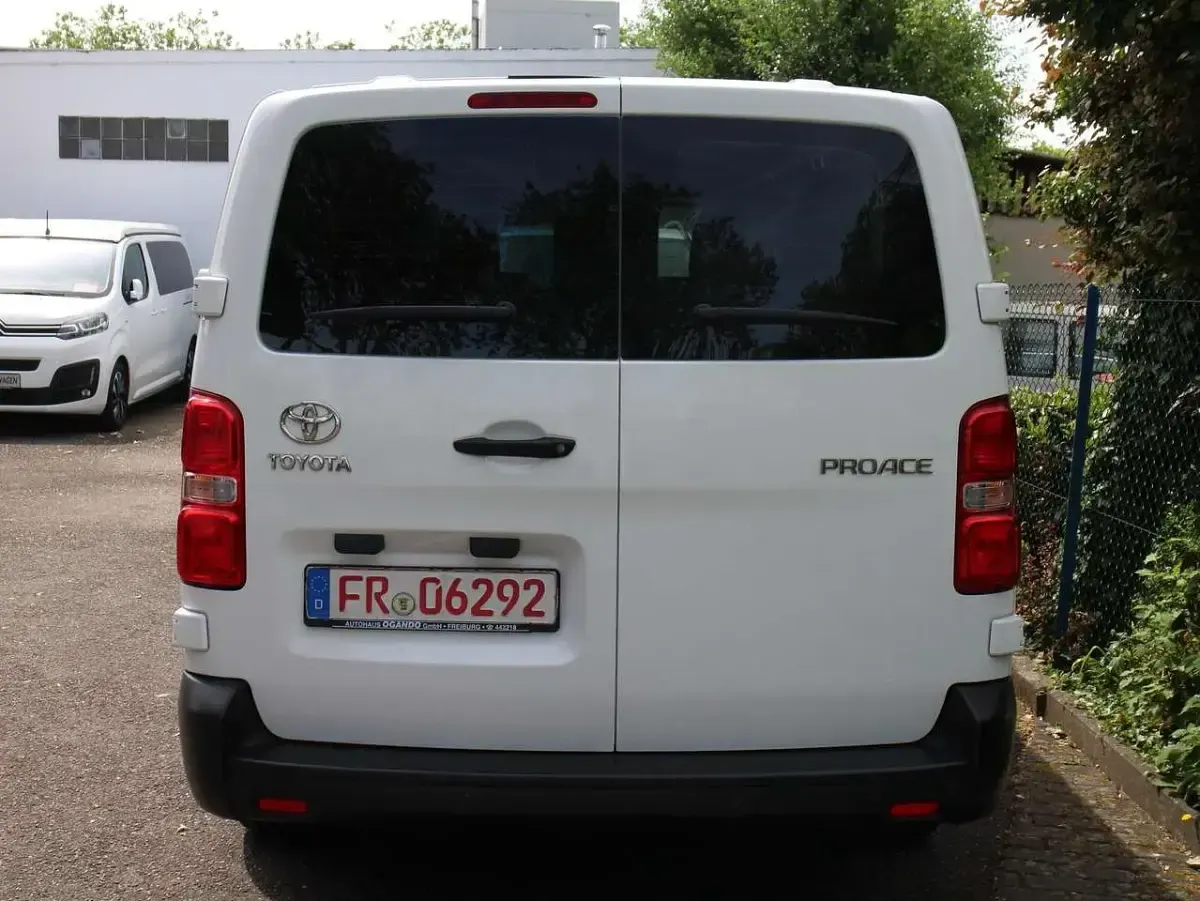 Gebraucht Toyota Proace Comfort 120 PS (88 kW) 2020 Weiss iii Van / Kleinbus