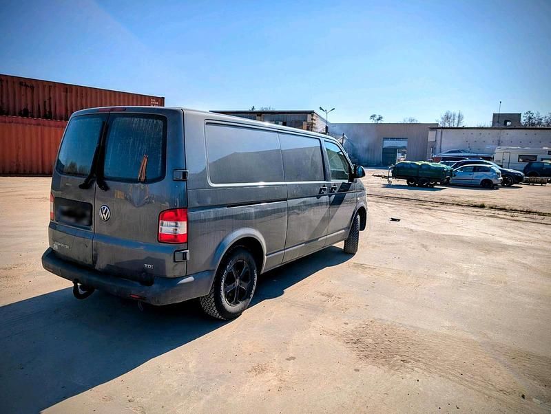 Gebraucht VW T5 2011 Grau Van