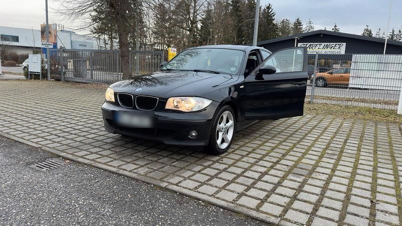 Schwarz Gebraucht 2006 BMW 120 Kleinwagen | 2.500 € (Fairer Preis) - Bild 1/4