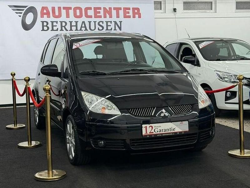 Gebraucht Mitsubishi Colt Inform 95 PS (69 kW) 2008 Schwarz Limousine