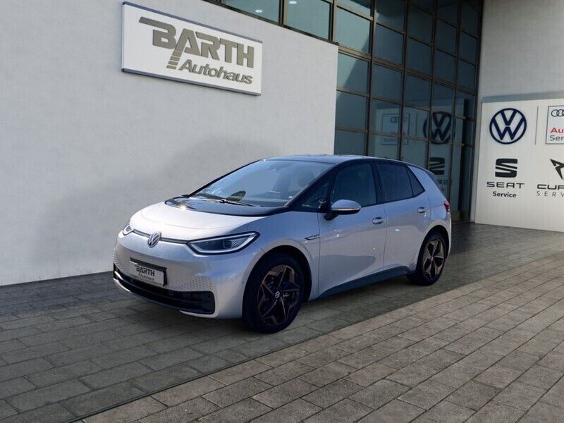 Scale silver (silber) Gebraucht 2023 VW ID.3 Pro S Kleinwagen | 36.989 € (Teuer) - Bild 1/4