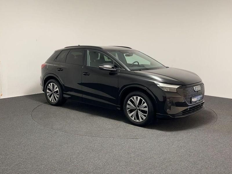 Gebraucht Audi Q4 e-tron Advanced 125 kW (170 PS) 2022 Mythosschwarz metallic SUV