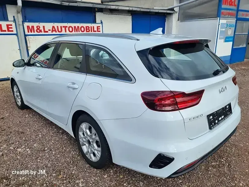 Gebraucht Kia Ceed 101 PS (74 kW) 2022 Weiß Kleinwagen
