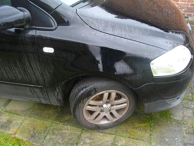 Gebraucht VW Fox Style 69 PS (50 kW) 2010 Schwarz Kleinwagen