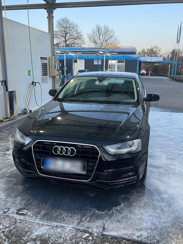 Gebraucht Audi A4 Design 150 PS (110 kW) 2015 Schwarz Limousine