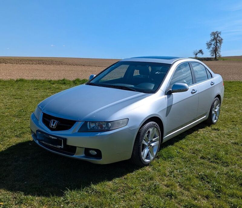 Silber Gebraucht 2006 Honda Accord Executive Limousine | 5.299 € - Bild 1/4