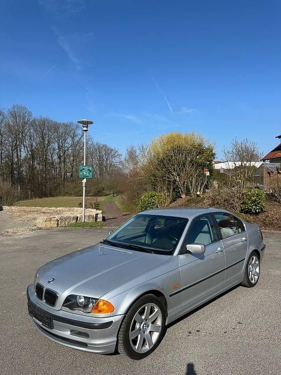 Gebraucht BMW 328 193 PS (141 kW) 1999 Silber Limousine